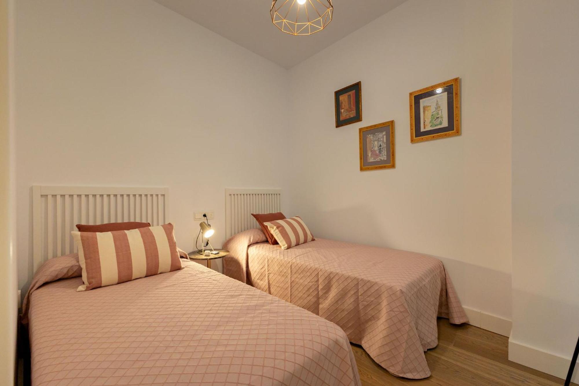 Cathedral Apartment Welcome Wheelchairs 6 Pax Sevilla Kültér fotó